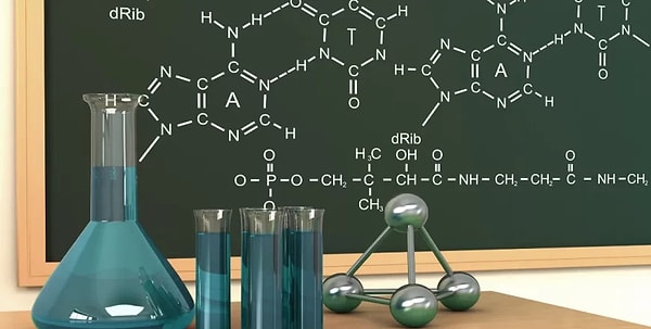 5. Bir elementin elektron dizilimi "2, 8, 8" şeklindeyse, bu elementin periyodik cetveldeki yeri nedir?