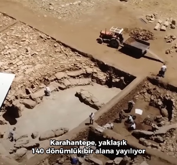 Bu da Karahantepe’yi, Göbeklitepe'nin ötesinde bir yerleşim alanı olarak tarihteki en eski şehirlerden biri olma potansiyeline sahip kılıyor.