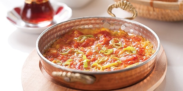 3. Kahvaltılık domatesli bir menemen yapıyorsun. Baharat tercihin hangisi olur?