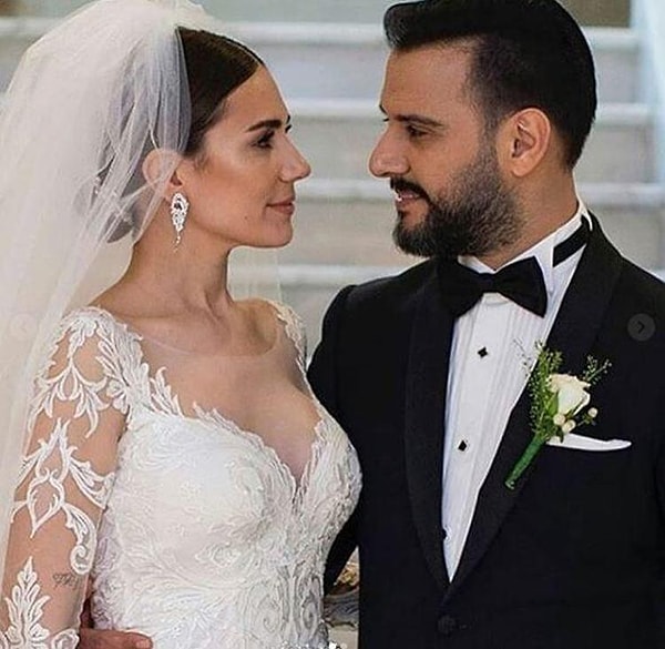 Alişan ve Buse Varol ikilisi 'Dostlar Mahallesi' dizisinin setinde başlayan aşklarını 2018 yılında nikah masasına taşımışlardı.