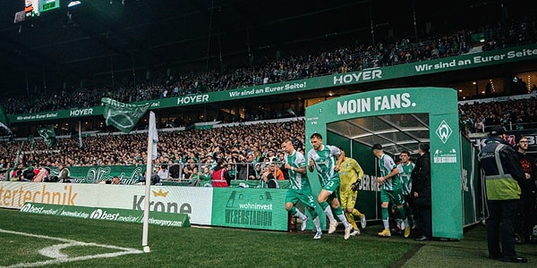 Bir veda da Werder Bremen'den geldi. Yeşil-beyazlılar, "azınlıklara yönelik nefret dolu söylemlerin hızla yayıldığını" vurgulayarak paylaşımlarına BlueSky'da devam edeceğini duyurdu.