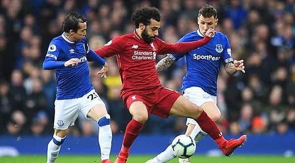 Liverpool şehrinin iki takımı Liverpool ve Everton ise ligdeki sıralamaları ne olursa olsun amansız bir rekabete sahne olan maçlarıyla İngiltere'nin belki en çok ön plana çıkan şehir derbilerinden biri.