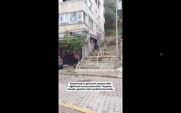 Bursa'da bir genç merdivenlerden bisikletiyle inmek istedi fakat öncesinde herhangi bir önlem almadı.