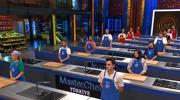 11 yarışmacının kaldığı MasterChef'te finale adım adım ilerlerken stresin de artmasıyla birlikte kimi zaman istenmeyen şeyler yaşanabiliyor.