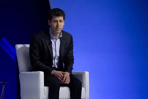 Sam Altman’ın, 2022 yılında ise  73 bin 546 dolar yıllık maaş aldığı öğrenildi.