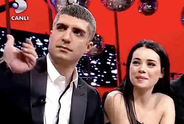 NOW'ın sevilen dizisi Kızıl Goncalar'da Levent ve Meryem'i canlandıran Özgü Namal ve Özcan Deniz, meğer yıllar önce bir araya gelmiş. 2007 yılında Beyaz Show'a katılan ikilinin uyumu ta o zamandan belli olurken nasıl bugüne kadar partner olmadıkları görenleri şaşırttı. Yıllar sonra o halleri sosyal medyada gündem olan ikili, haliyle yorum yağmuruna tutuldu. Biz de gelen yorumları sizler için derledik. İşte Özgü Namal ve Özcan Deniz'in yıllar önceki halleri...