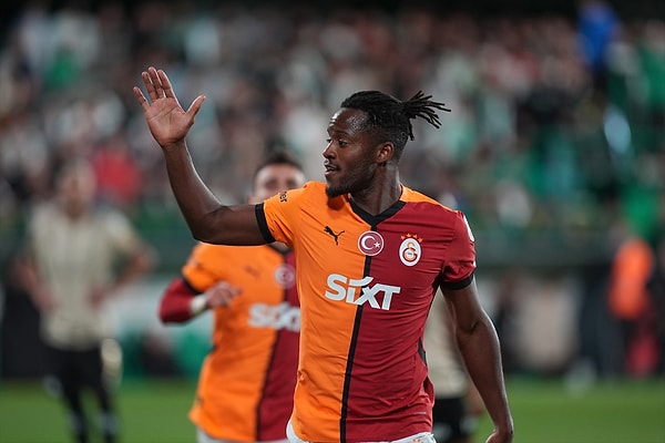 Oyuna ikinci yarıda giren Michy Batshuayi ise 54.dakikada attığı golle Galatasaray'a üç puanı getirdi.