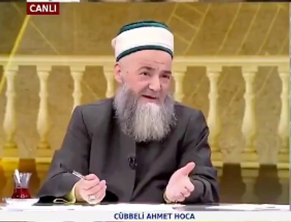 Cübbeli Ahmet Hoca olarak tanınan Ahmet Ünlü, katıldığı bir televizyon programında "Icardi tövbe etse kabul olur mu?" sorusunu yanıtladı.