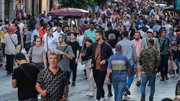 Son verilere göre, 3 milyon 100 bin işsizin olduğu ülkemizde iş bulmak da işsizliği yaşamak kadar büyük bir sorun.