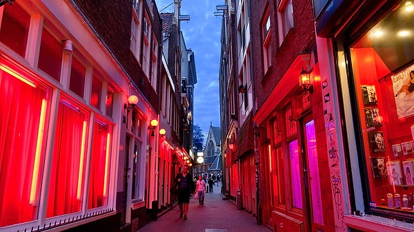 5. Red Light District’i görmeden dönmek olmaz!