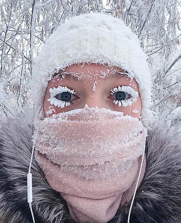 Meteoroloji Genel Müdürlüğü, hava sıcaklıklarının cumartesi gününden itibaren batı kesimlerden başlayarak yurt genelinde 10 ila 15 derece, Karadeniz Bölgesi'nde yer yer 18 derece azalarak mevsim normalleri altına ineceğini duyurdu.