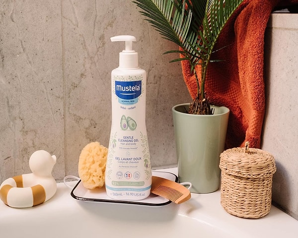 4. Mustela Normal Ciltler için Yenidoğan Şampuanı