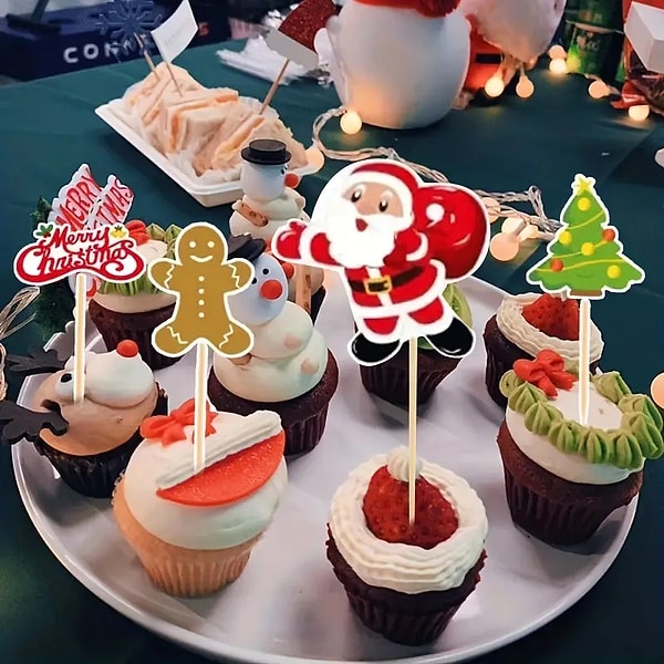 13. 24 adet Noel Cupcake Toppers