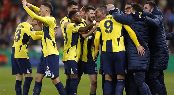 Fenerbahçe'nin elde ettiği bu zafer, Çekya basınında da geniş yer buldu. Gelin, Çekya basını neler yazmış birlikte bakalım👇