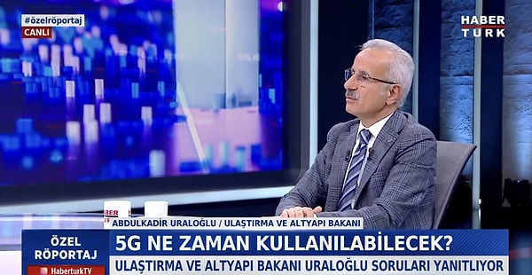 Habertürk'ten Mehmet Akif Ersoy'un yayınına konuk olan Uraloğlu, "16 yaşın altı sosyal medya hesabı açamamalı diye bireysel düşüncem var." dedi.