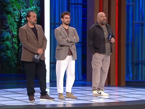 MasterChef Türkiye'nin 7. sezonunda Mehmet Şef ve Kerem arasındaki garip enerji damga vuruyor.