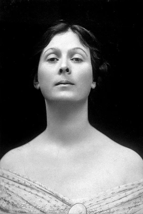 10. Isadora Duncan