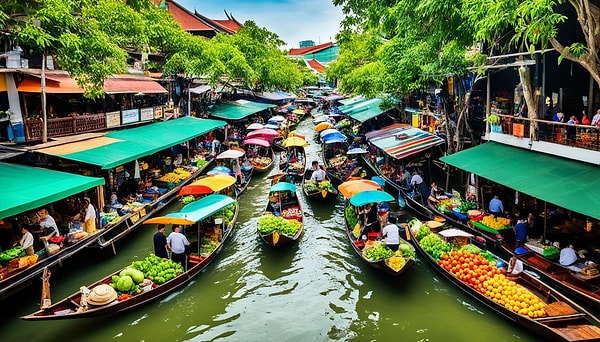 9. Floating Market: Tekneler arasında alışveriş keyfi!