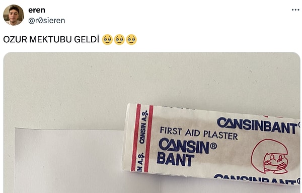 Ardından yanına yara bandı iliştirilmiş bir mektup geldi.