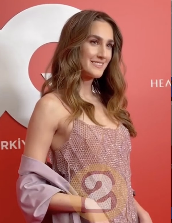 Uzun süredir ortalarda görünmeyen Miss Turkey 2024 güzeli İdil Bilgen, geçtiğimiz saatlerde düzenlenen GQ Men Of The Year gecesinde boy gösterdi.