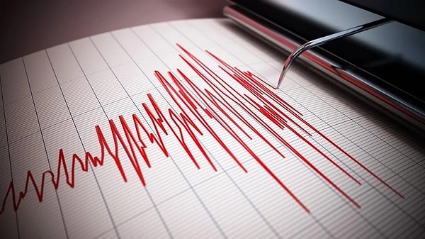 Antalya'nın Gazipaşa ilçesinin 58,86 kilometre açığındaki deprem, 32,69 kilometre derinlikte kaydedildi.