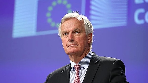 Fransa’da Başbakan Michel Barnier’in kurduğu hükümet, Parlamentoda yapılan oylamada yeterli sayıda güvenoyunu alamayınca düştü. Barnier’in 3 ay önce kurduğu hükümet, aşırı sağcılarla iş birliği yapmakla itham ediliyordu. Fransa'da yaşanan siyasi kaos, tüm dünyada gündem maddesi oldu. Ayrıca, Fransa Cumhurbaşkanı Macron'un, hükümetin düşmesine önlem olarak 1 haftadır yeni başbakan üzerinde çalıştığı iddia edildi.