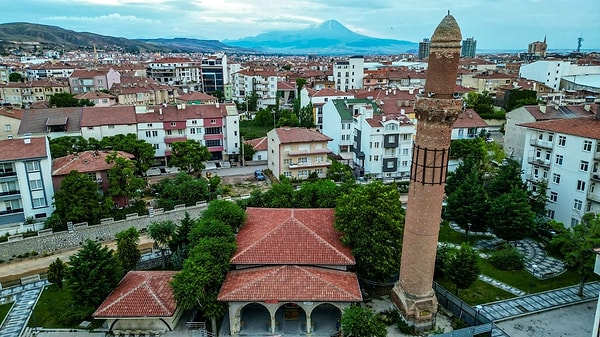 Eğri Minare'ye Nasıl Gidilir?