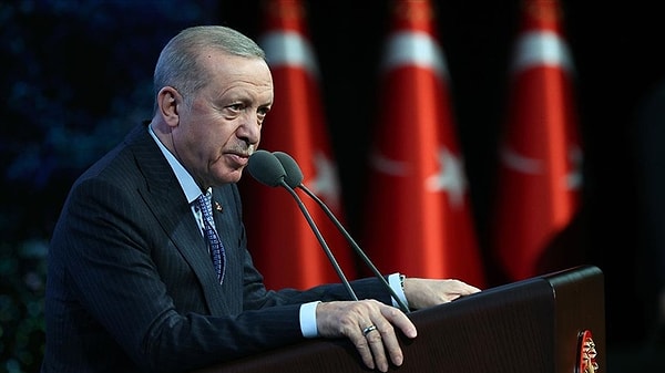 Aralık ayının sonuna kadar Cumhurbaşkanı Erdoğan, indirim yetkisini kullanabilir. Şimdilerde ise Erdoğan’ın bu yetkiyi kullanıp kullanmayacağı merak ediliyor.