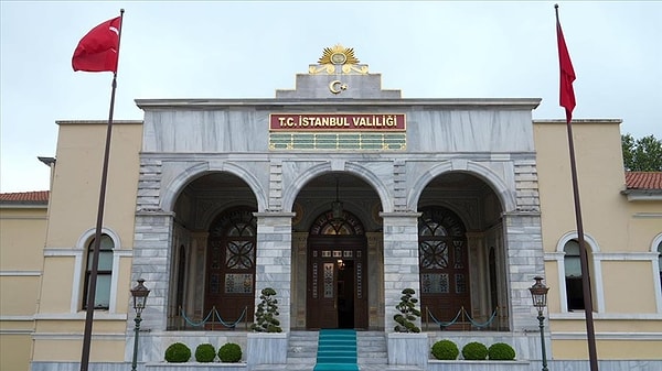 İstanbul Valiliğinden yapılan açıklamada, hırsızlık ve kayıt dışı ticaretin önüne geçebilmek için ikinci el eşya ve hurda satışlarıyla ilgili alınan yeni önlemler duyurdu.