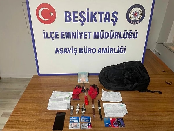 Şüpheli ile birlikte İsviçreli iş insanına ait 5 adet lüks saat, 4 farklı ülkeye para gönderildiğini gösteren banka dekontları bulundu.