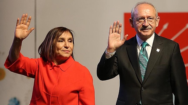 CHP eski Genel Başkanı Kemal Kılıçdaroğlu ve eşi Selvi Kılıçdaroğlu trafik kazası geçirdi. Kızı Azime Aslı Nadir’in eşi Cenk Nadir’in babası Orhan Nadir’in cenazesine gitmek isteyen Kılıçdaroğlu çifti talihsiz bir olayla karşılaştı.