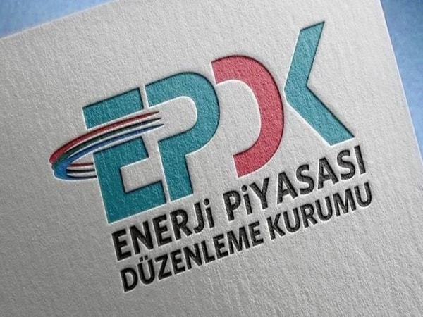 Enerji Piyasası Düzenleme Kurumu (EPDK), kurum hakkındaki iddialarından dolayı Fatih Altaylı ve Uğur Emek hakkında suç duyurusunda bulundu.