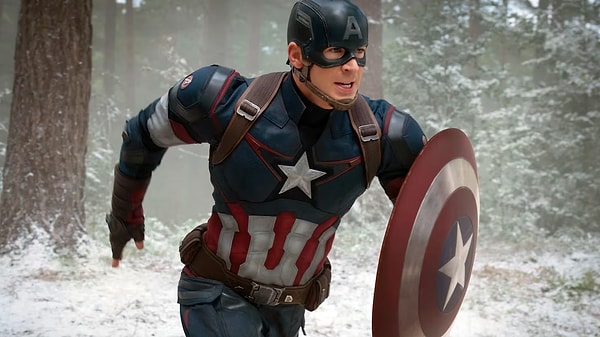 Deadline'ın haberine göre Robert Downey Jr.'dan sonra Marvel evrenine Chris Evans da dahil oldu. Evans, 'Avengers: Endgame' ile Kaptan Amerika rolünü devretmişti. O yüzden bu yapımda hangi rolde oynayacağı henüz belli değil. Tabii herkes onu tekrar Kaptan Amerika olarak görmek istiyor desek yanlış olmaz.