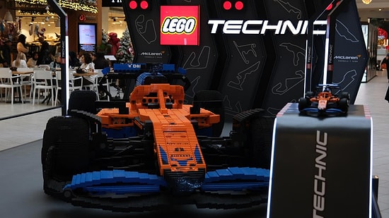 İstanbul’da Yarış Heyecanı: Gerçek boyutlu LEGO® Technic™ McLaren Formula 1™ Yarış Arabası Akasya’da!