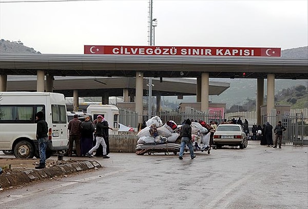 Suriye’de Beşar Esad’ın devrilmesi ve yönetimin muhaliflerin eline geçmesiyle birlikte Türkiye’de yaşayan Suriye vatandaşlarının ülkelerine dönmeye başladığı konuşuluyordu.