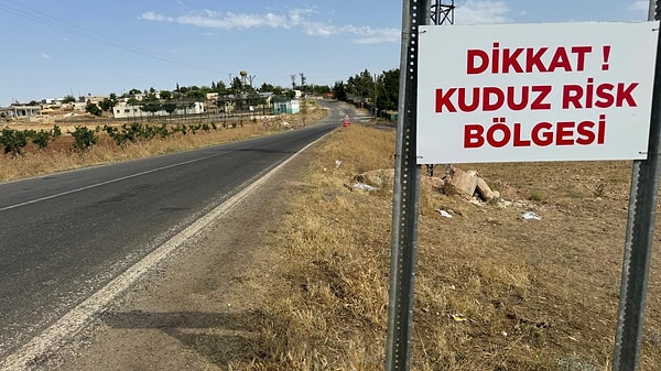 Şanlıurfa’da kuduz hastalığı nedeni ile tedavi altında bulunan 9 yaşındaki Muhammed Muaz, aniden fenalaştı.