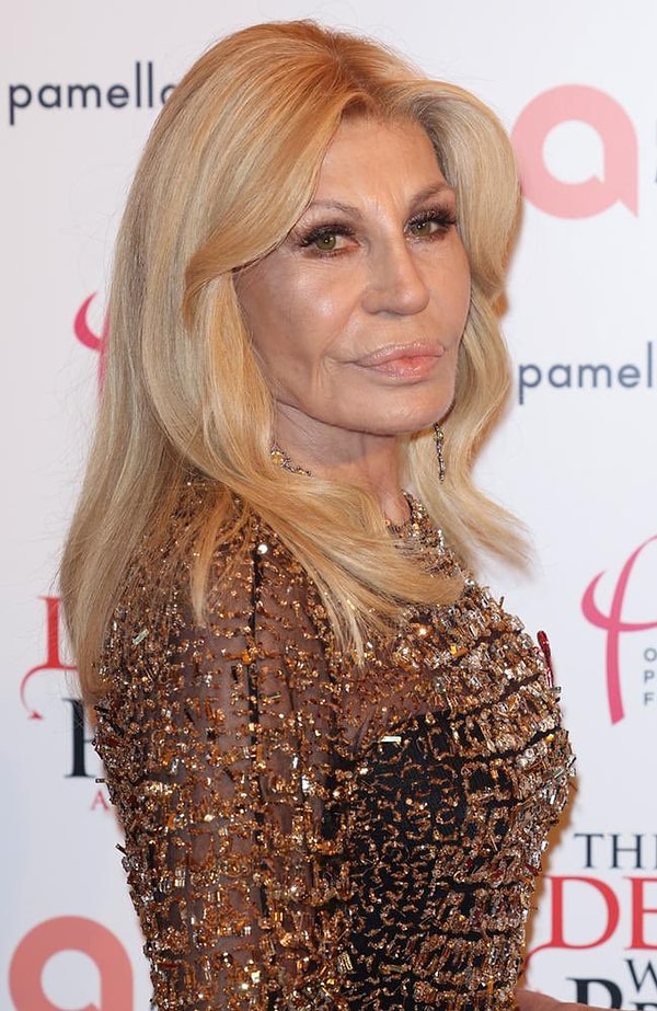 Versace has yet to share with her fans whether she has undergone any new cosmetic procedures. Social media users had plenty to say about her latest look, offering a variety of reactions.