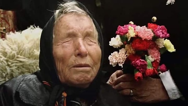 Baba Vanga, 2024 yılı için büyük bir ekonomik kriz öngörmüştü. Küresel ekonomi üzerindeki bu çöküşün izleri, İngiltere ve Japonya gibi ülkelerin yaşadığı resesyonlarla kendini göstermeye başlamıştı bile.