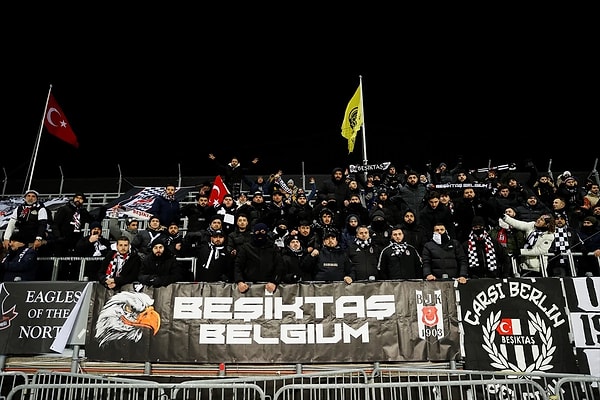 Hollanda basınında yer alan habere göre; Hollanda polisi Twente - Beşiktaş müsabakasını "yüksek riskli" maç olarak duyurdu.