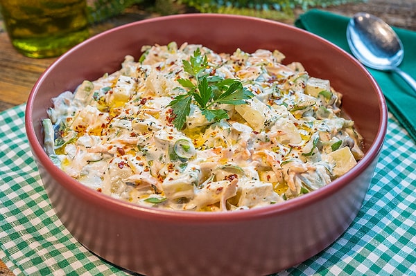 5. Patatesli Semizotu Salatası