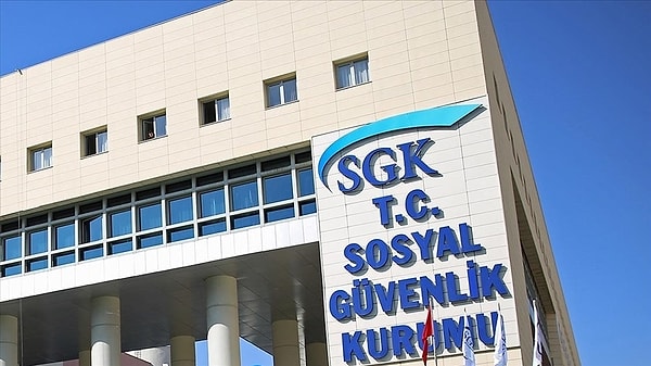 Sosyal Güvenlik Kurumu'na (SGK) olan borçlar nedeniyle Çalışma ve Sosyal Güvenlik Bakanlığı, aralarında Ankara Büyükşehir Belediyesi'nin de bulunduğu 6 belediye için haciz işlemi başlatmıştı.