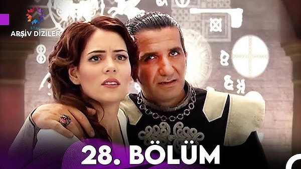 Star TV'de yayınlanan dizinin başrolünde Yıldız Çağrı Atiksoy ve Sinan Sümer yer alırken küçük Duru'yu canlandıran Çağla Şimsek, çocuk oyuncu olarak rol almıştı.