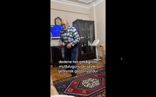 Bir TikTok kullanıcısı, dedesini her ziyaret ettiğinde nasıl mutlu olduğunu ve mutluluğunu nasıl gösterdiğini paylaştı.