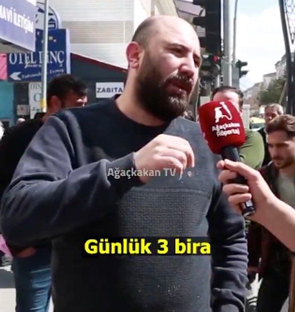 Vatandaş, "2-3 bin yıl önce yaşayan köleler, günlük 3 bira, 200 gram peynir ve 3 ekmekle geçiniyordu. Bugün bu şartları asgari ücrete uyarladığımızda, Mısır'daki köleler bizden daha iyi yaşamış," ifadelerini kullandı.