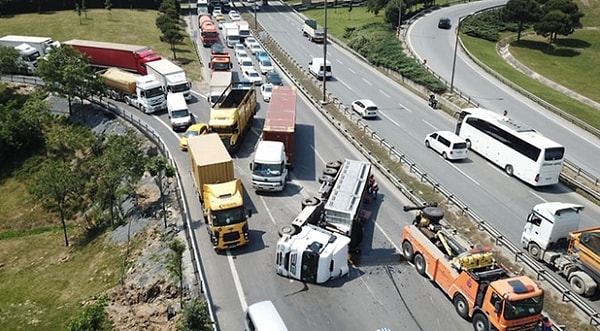 En az kaza yapılan ay ise ocak oldu. Toplam bin 228 kaza kaydedilen aydaki kazaların 4’ü ölümlü, 95’i yaralanmalı oldu.