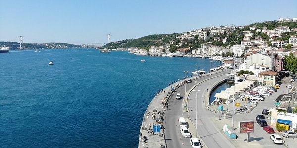 İstanbul kuşatması sırasında Bizans'ın buradaki egemenliği zayıfladı, zamanla haydutların eline geçen Bebek kasırları kötü bir unvana sahip oldu. Bebek'in yeniden tanınması ve iyileşmesi ise III. Ahmed ve sadrazamı Damat İbrahim Paşa zamanında oldu.