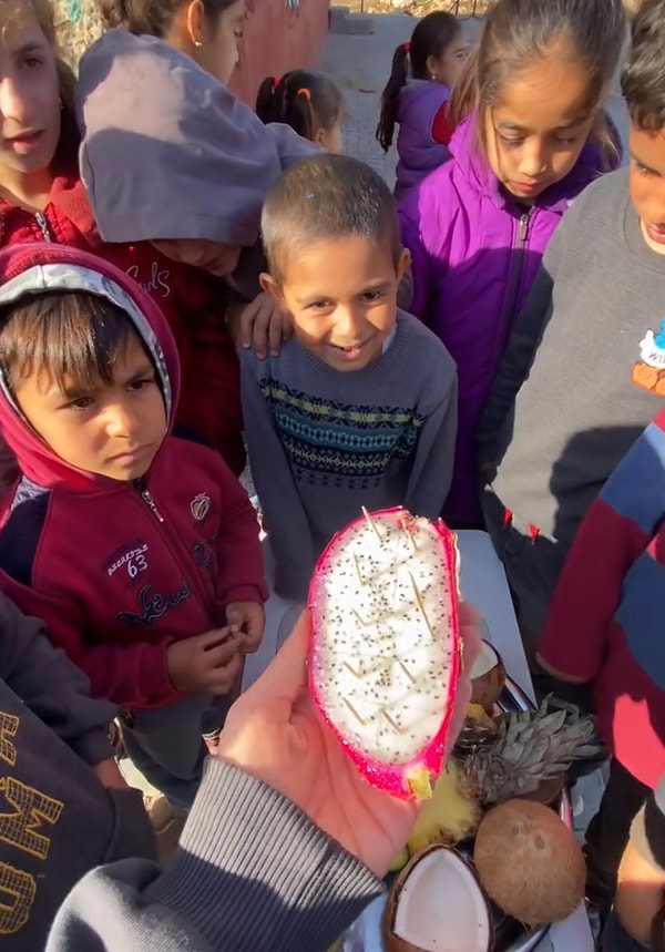 Öğrenciler tadım yaptıktan sonra en çok ananası sevdiklerini dile getirdiler.