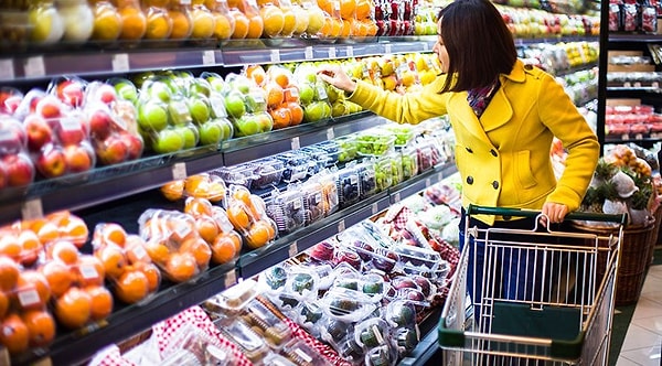 “Aboneliklerimin hepsini iptal ettim. Market alışverişlerimi süpermarket yerine ucuzluk marketlerinden yapıyorum.”