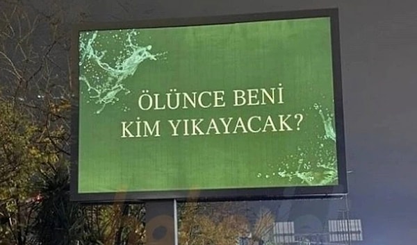 Ahmet Kural'ın genç yaşta bir gassal olan Baki'ye hayat verdiği Gassal dizisi, "Ölünce beni kim yıkayacak?" afişiyle gündeme gelmişti. Reklam stratejisi ile tüm gözleri üzerine çekmeyi başaran dizi kısa zamanda seyircinin beğenisini de kazandı.