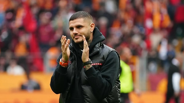 Icardi'nin Wanda Nara'ya gönderdiği mesajlarda şu ifadeler yer aldı: "Bendeki bilgiler gerçek. Bana ne yaptığını söyle. Ona ne yazdığını bana gönder. Bana her şeyi gönder ve bahane aramayı bırak. Banyoda ne yaptınız, Wanda?"